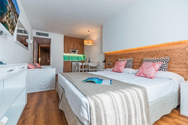 Студио Comfort, Aparthotel Ponent Mar