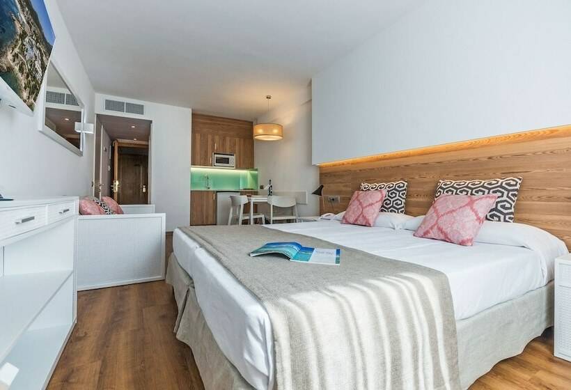 Студио Comfort, Aparthotel Ponent Mar