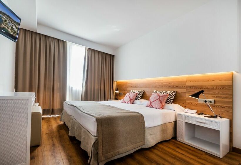 Апартаменты Комфорт 1 Спальня, Aparthotel Ponent Mar