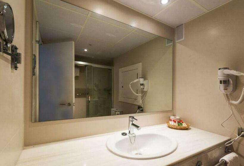 Студио Comfort, Aparthotel Ponent Mar