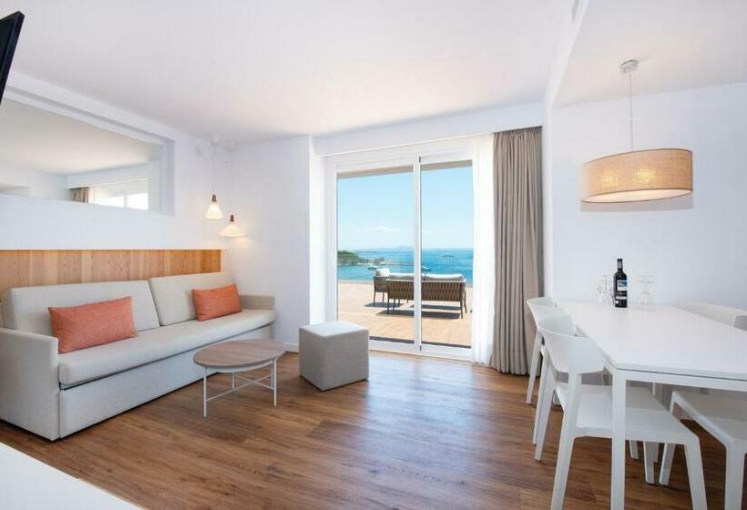 Апартаменты Deluxe 1 Спальня Вид на Море, Aparthotel Ponent Mar