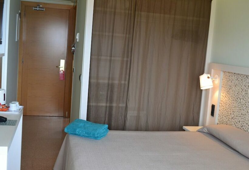 Номер Стандарт, Caprici Beach Hotel & Spa