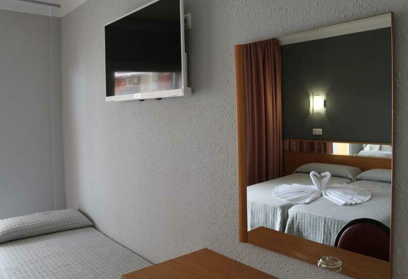 Family Room, Reymar Playa