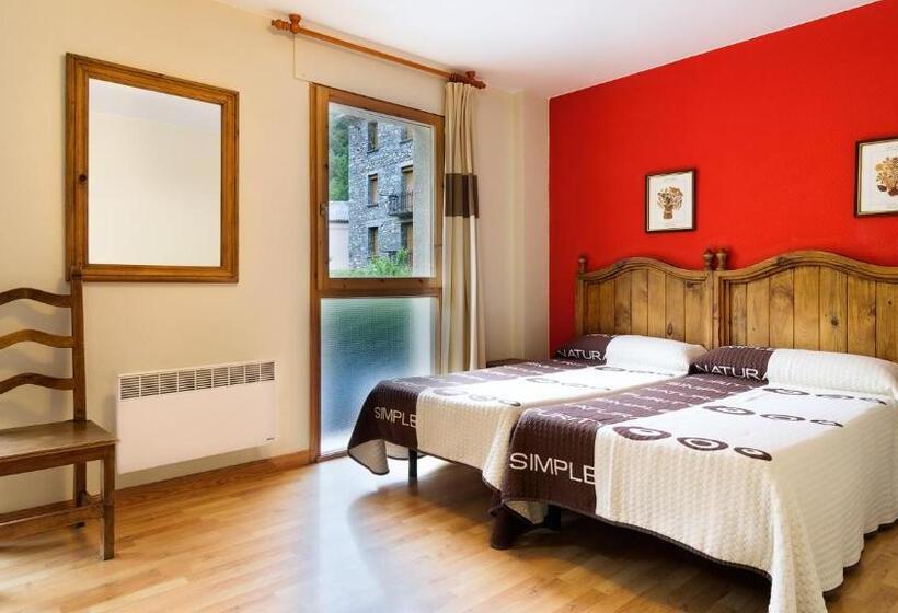 غرفة قياسية, La Posada