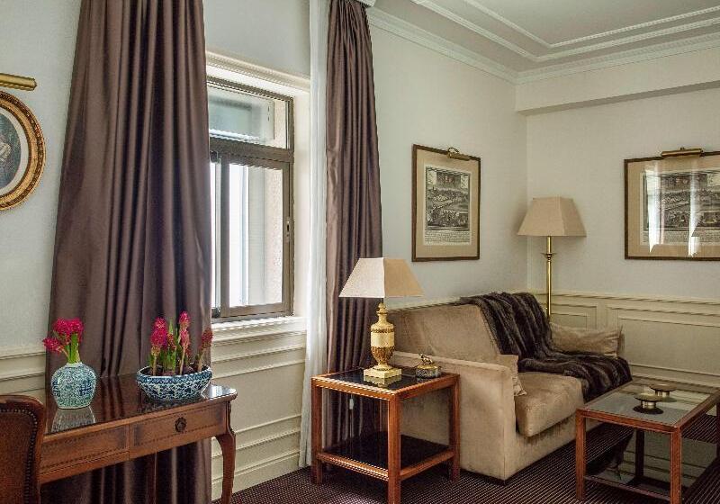 سوییت جونیور, Fenix Gran Meliá   The Leading Hotels Of The World