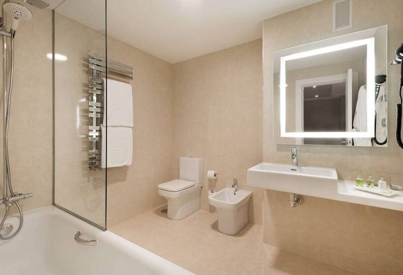 Habitación Estándar, NH Madrid Chamberi