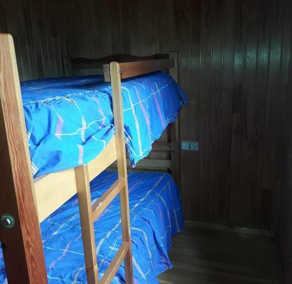 بانگلوی استاندارد 2 خوابه, Sabiñanigo Camp &