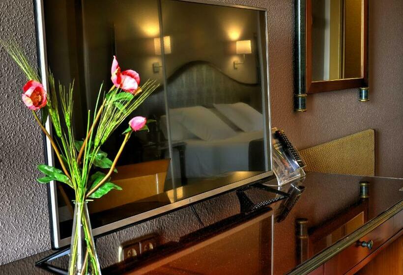 家庭间, Beatriz Toledo Auditorium & Spa