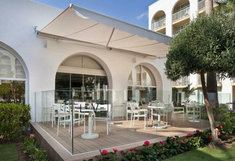 Полулюкс, ME Marbella Luxury Lifestyle Hotel