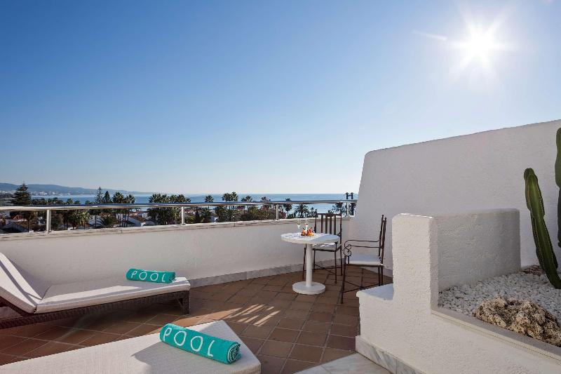 Полулюкс, ME Marbella Luxury Lifestyle Hotel