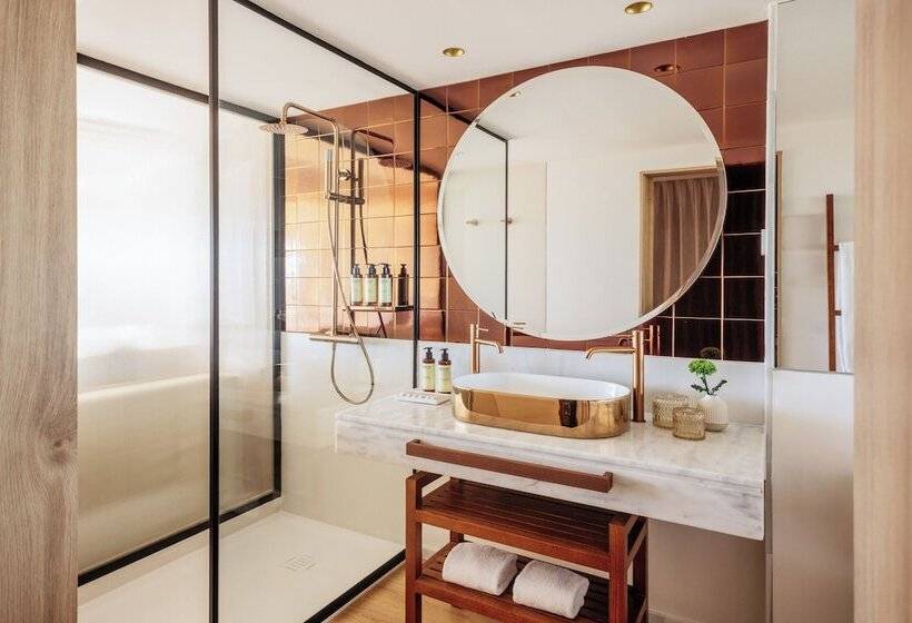 Номер Стандартный с Видом, ME Marbella Luxury Lifestyle Hotel