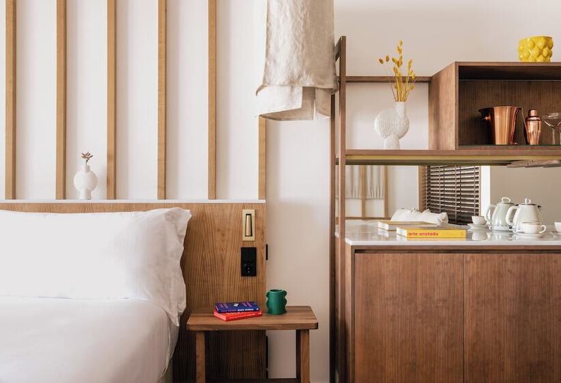 Номер Стандарт Смежный, ME Marbella Luxury Lifestyle Hotel