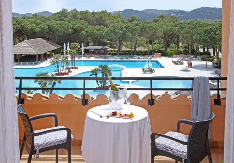 Полулюкс, La Costa Hotel Golf & Beach Resort