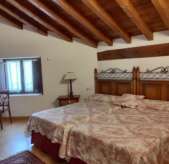 Номер Стандарт Трехместный, La Posada De Numancia