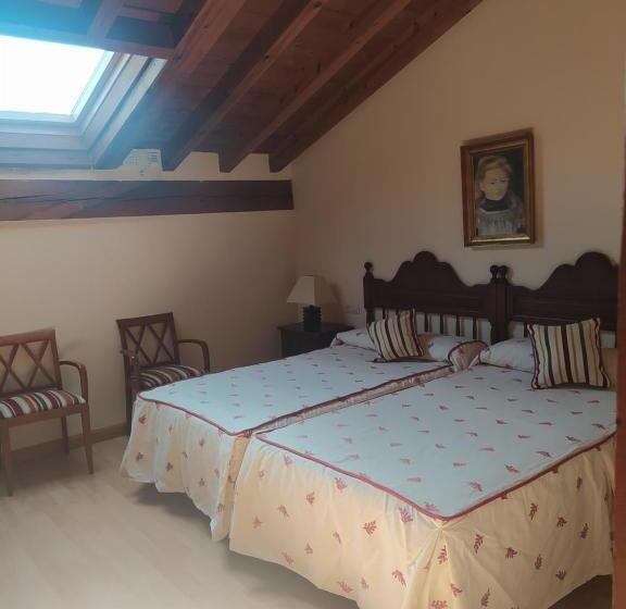 Номер Стандарт Трехместный, La Posada De Numancia