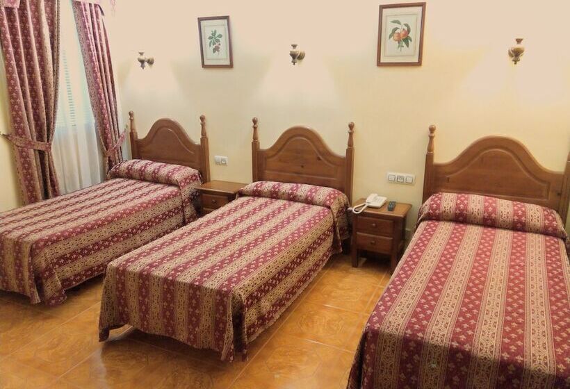 Chambre Triple Standard, Hostal Bellido