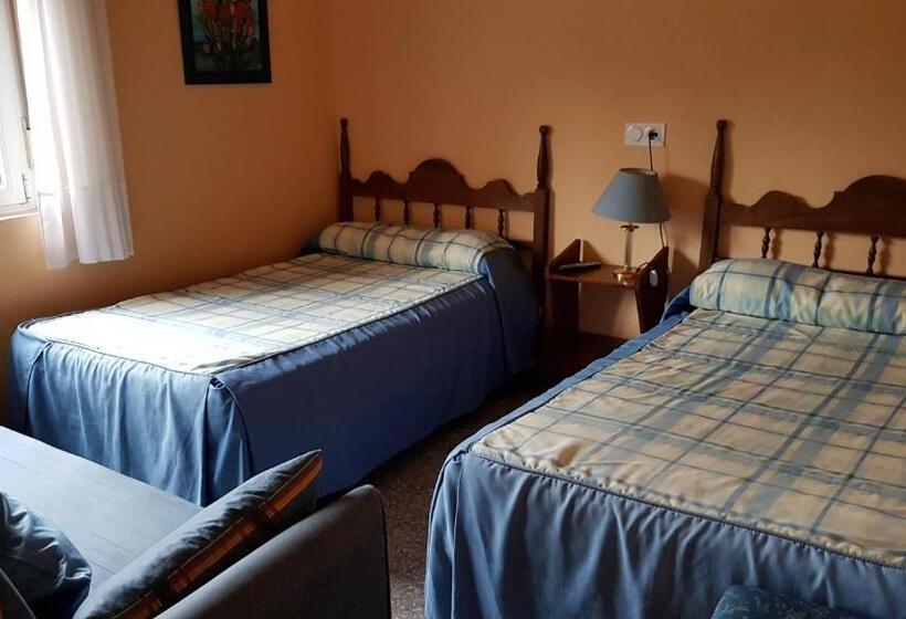 Номер Стандарт, Hostal De La Playa