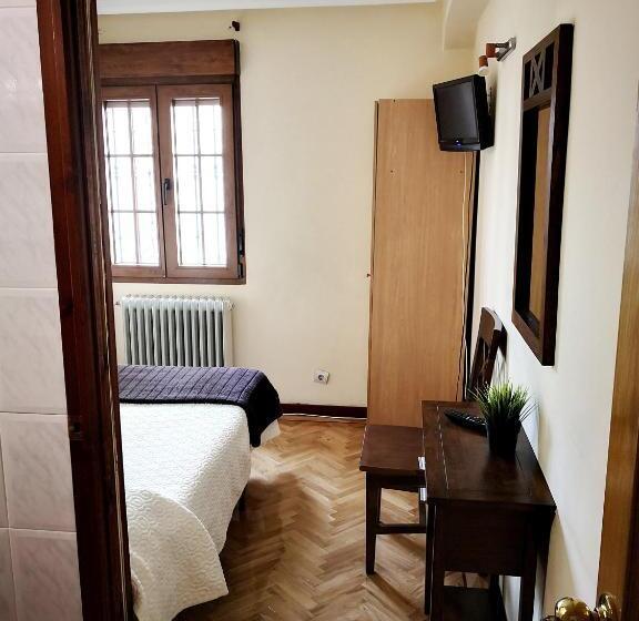 غرفة قياسية فردية, Hostal Alcántara