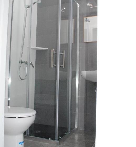 Одноместный Номер с Террасой, Hostal Paris Ciutadella