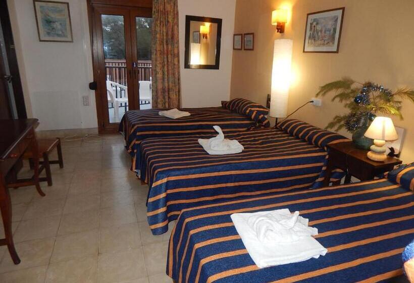 Кровать в Общей Комнате, Residencia Santiago Mallorca