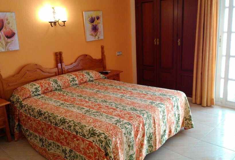 スタンダードルーム, Hostal Italia