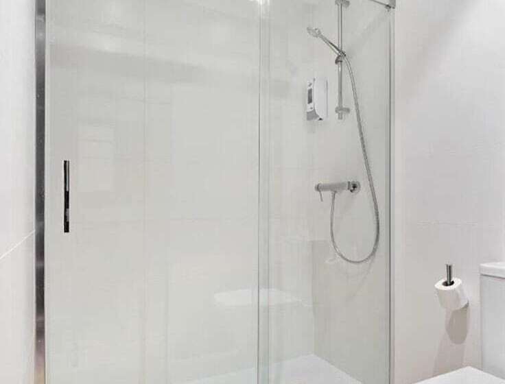 标准三人间, Hostal Lami