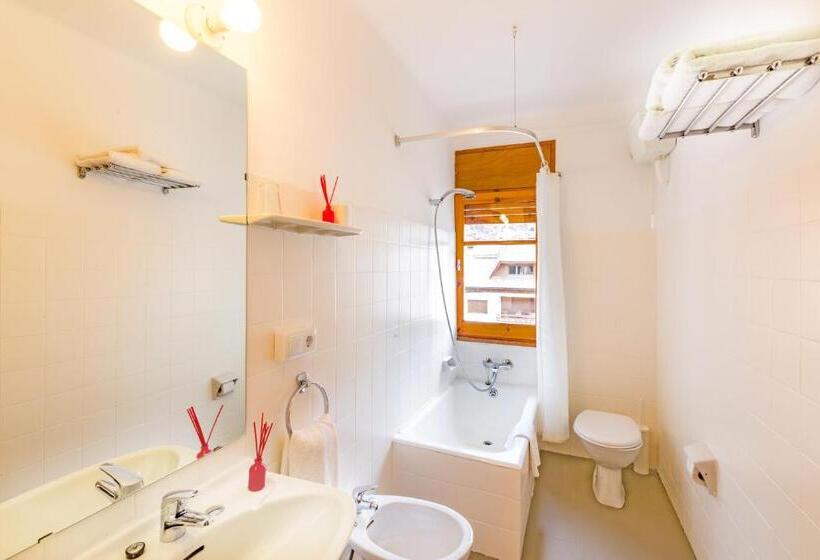 Номер Стандарт Трехместный, Hotel Apartamentos Trainera