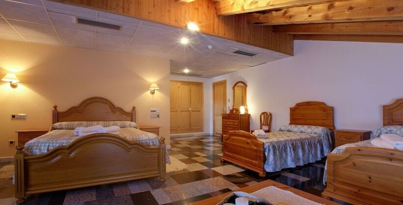 4인용 스탠다드 룸, Hostal Casa Ramón