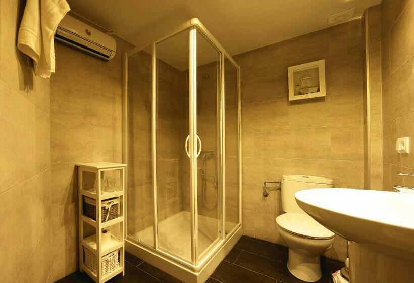 スタンダードルーム, Hostal Orialde