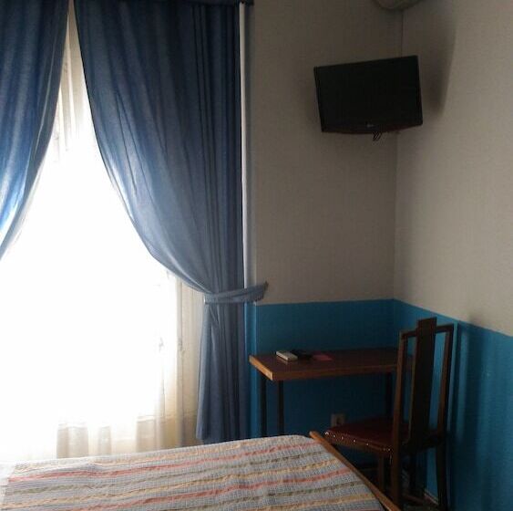 اتاق استاندارد, Hostal Palacios Fuencarral