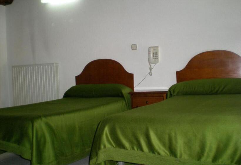 اتاق استاندارد, Puerta Romeros