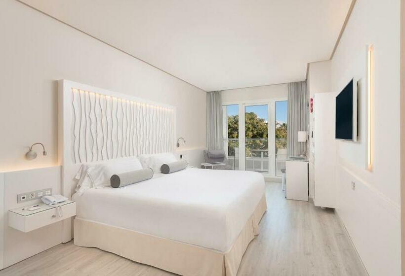Triple Room Sea View, Amàre Beach Hotel Marbella - Adults Recommended