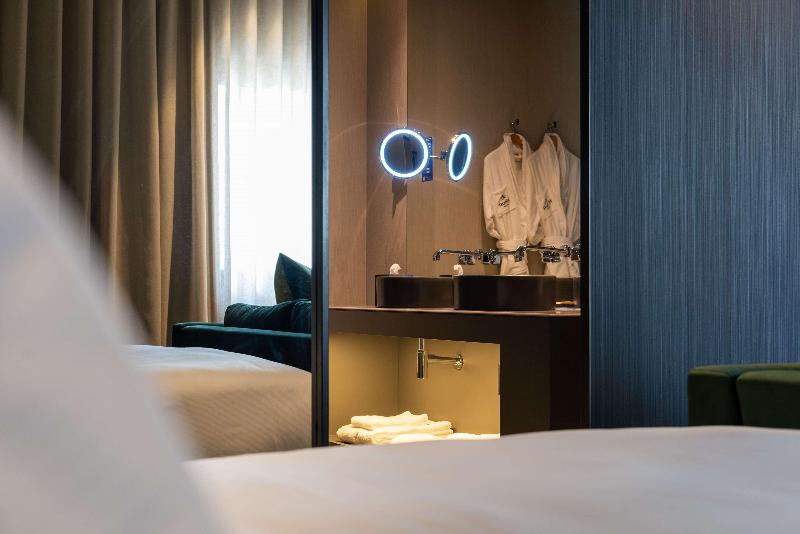 Номер Стандарт Боковой Вид на Море, Amàre Beach Hotel Marbella - Adults Recommended
