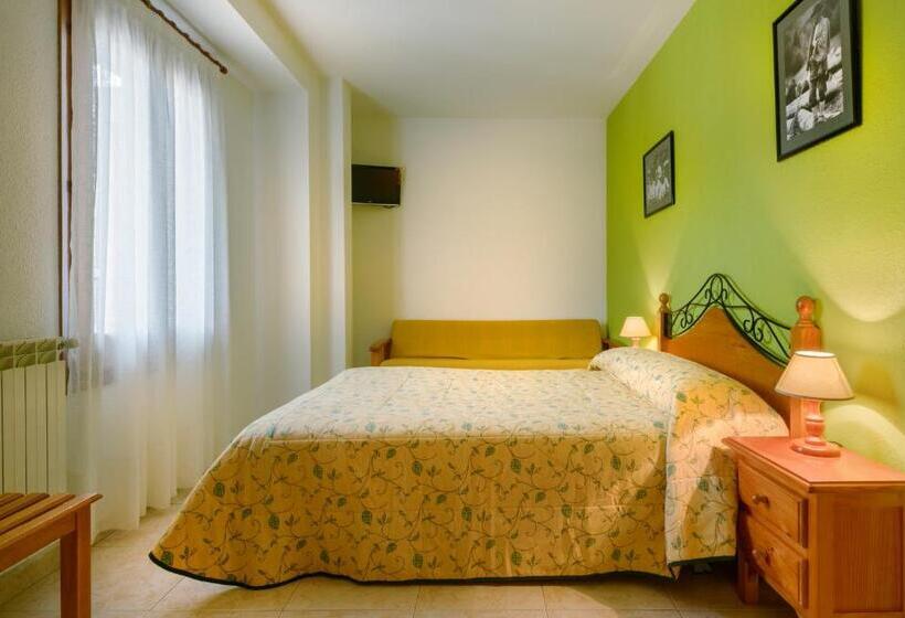 Номер Стандарт Вид на Горы, Hostal Kimboa