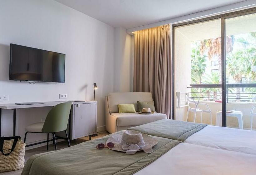 Habitación Triple Estándar, Estival Islantilla