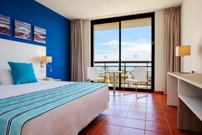 Suite cu Vedere la Mare, Estival Islantilla