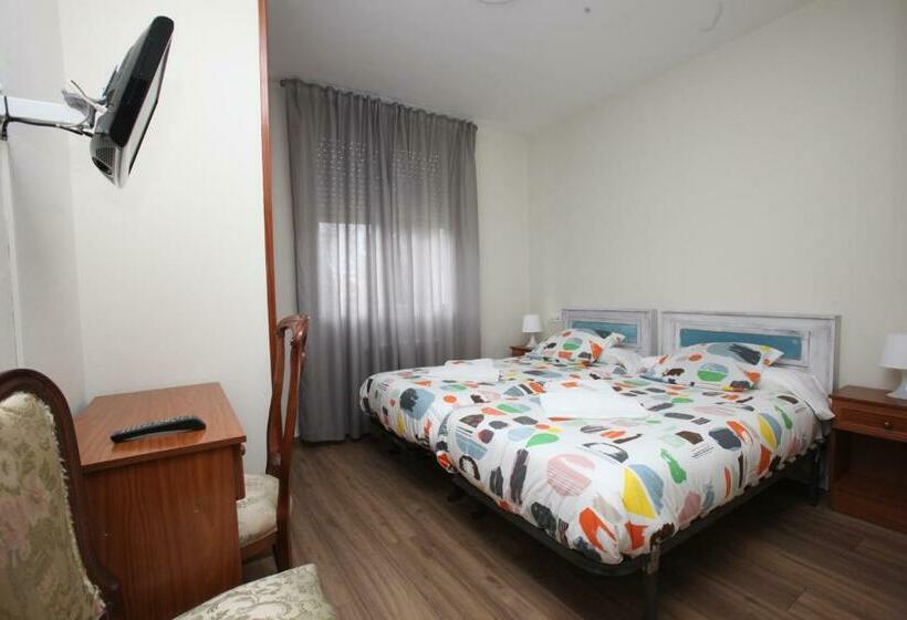 Номер Стандарт, Hostal Restaurante Central