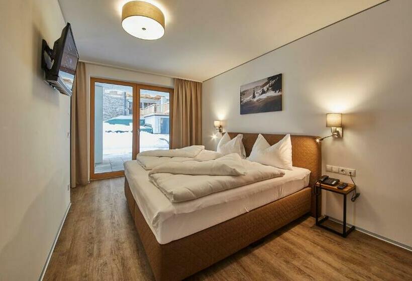 Номер Стандарт с Балконом, Alpenparks Hotel & Apartment Sonnleiten