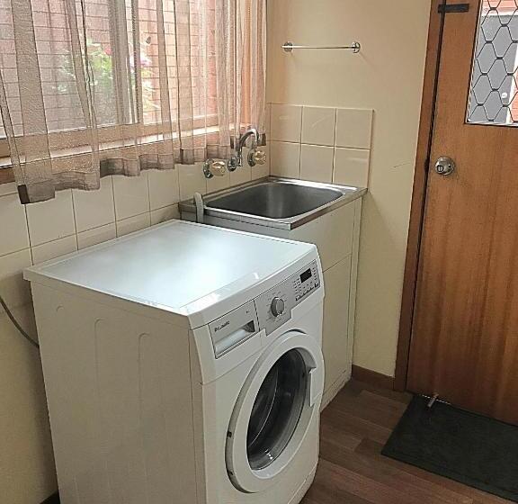 침실 3개 아파트, Aat 28 Goldsmith Motel