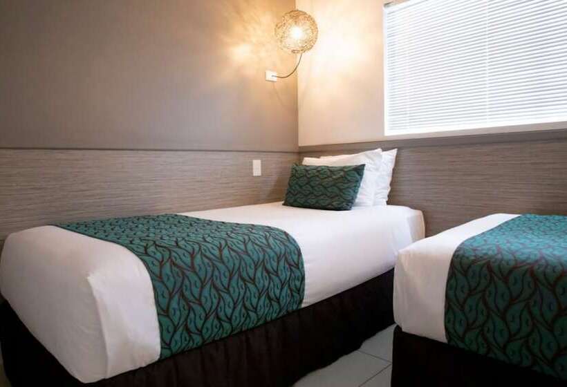 Семейный Номер, Castaways Resort & Spa On Mission Beach