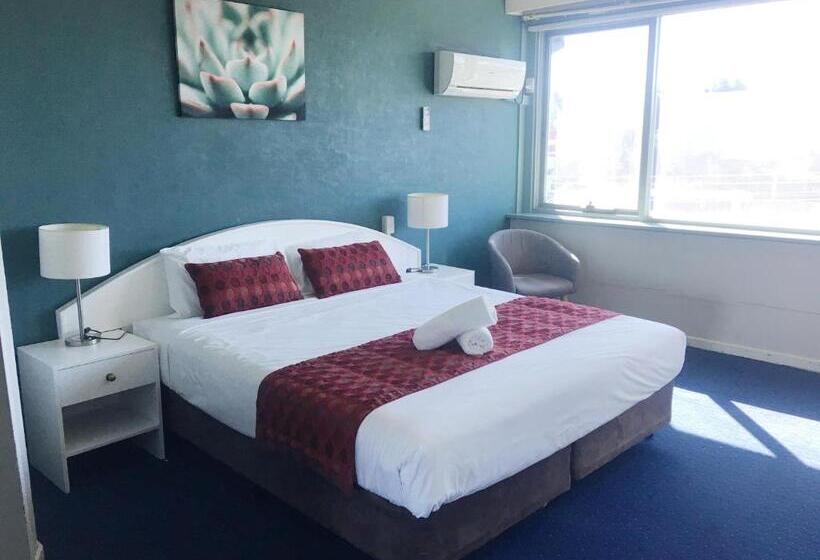스탠다드 룸 킹사이즈 침대, Parkdale Motor Inn