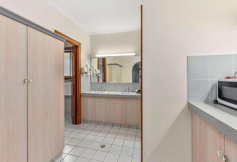 اتاق لوکس, Comfort Inn The Lakes