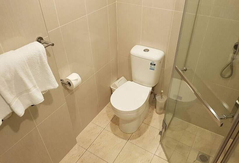 이코노미 룸, Twin Towers Inn