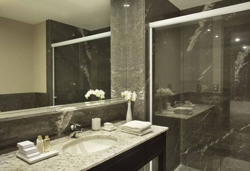 اتاق لوکس, Windsor California Copacabana