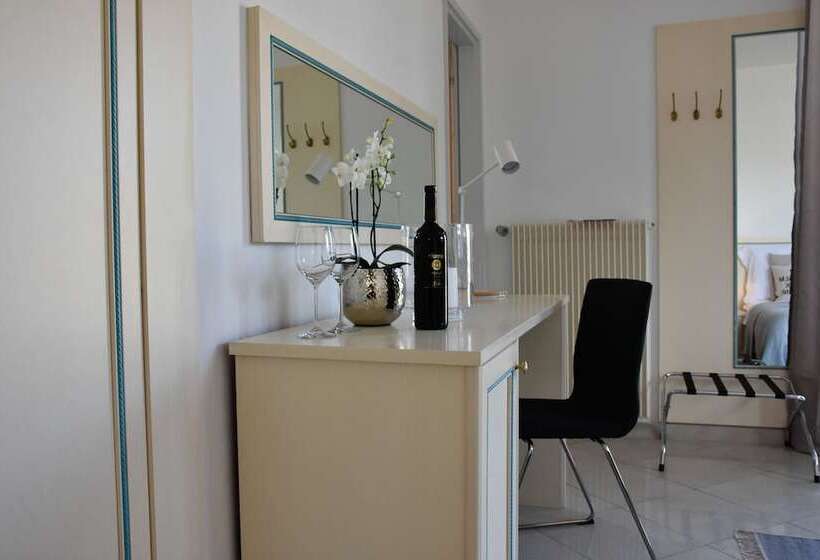 标准间带阳台, Albergo Mirador Ascona