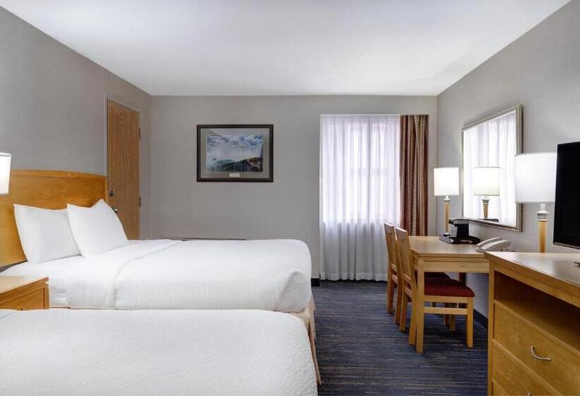 ２ダブルベッドのスタンダードルーム, Days Inn By Wyndham Niagara Falls Near The Falls
