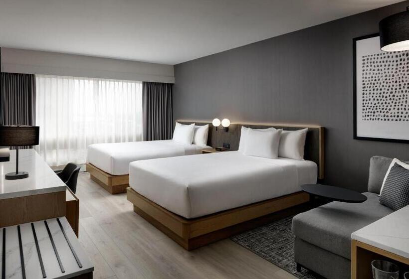 Номер Стандартный с Видом, Hyatt Place Montreal Downtown