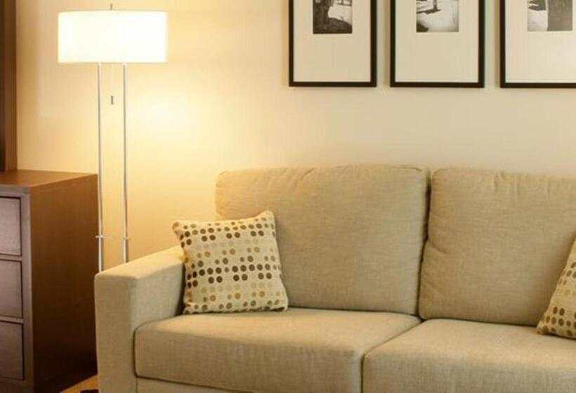 Номер Executive Кровать Кинг, Le Georgesville