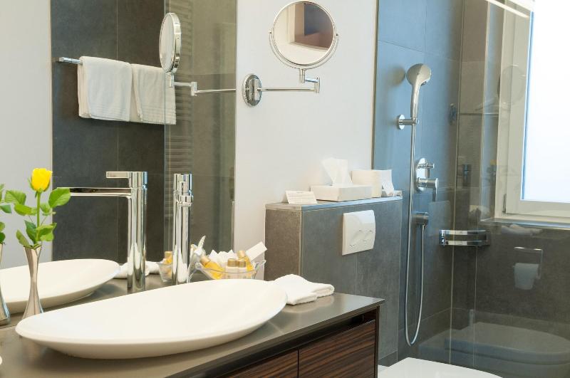اتاق استاندارد یک نفره, Romantik Hotel Beau Rivage Weggis