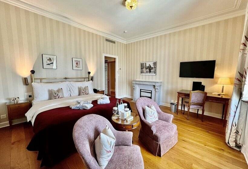 디럭스 룸 호수 전망, Hôtel Des Trois Couronnes & Spa   The Leading Hotels Of The World
